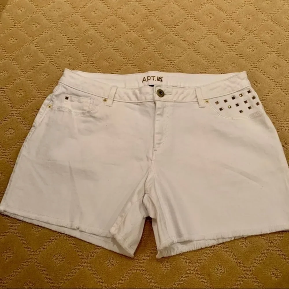 Apt 9 White Denim Shorts 12